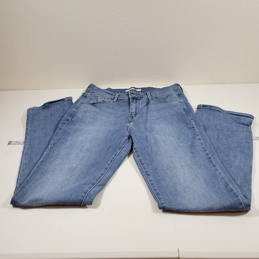 Levi's Women's Jeans 505 Straight Leg Size 6 Blue